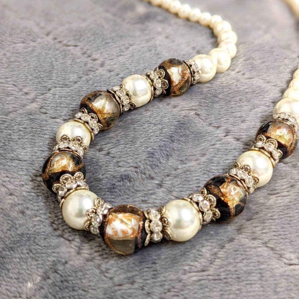 Vintage 90's Faux Pearl/Glass Beads & Rondal Rhinestone Bead Necklace